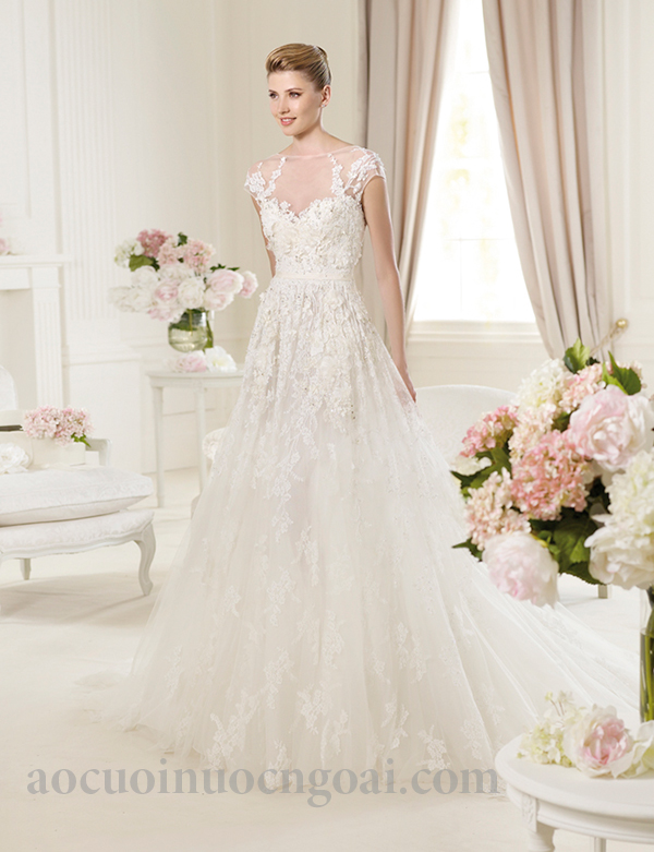 ao cuoi chu a co thuyen dap ren dinh ren noi sang trong 