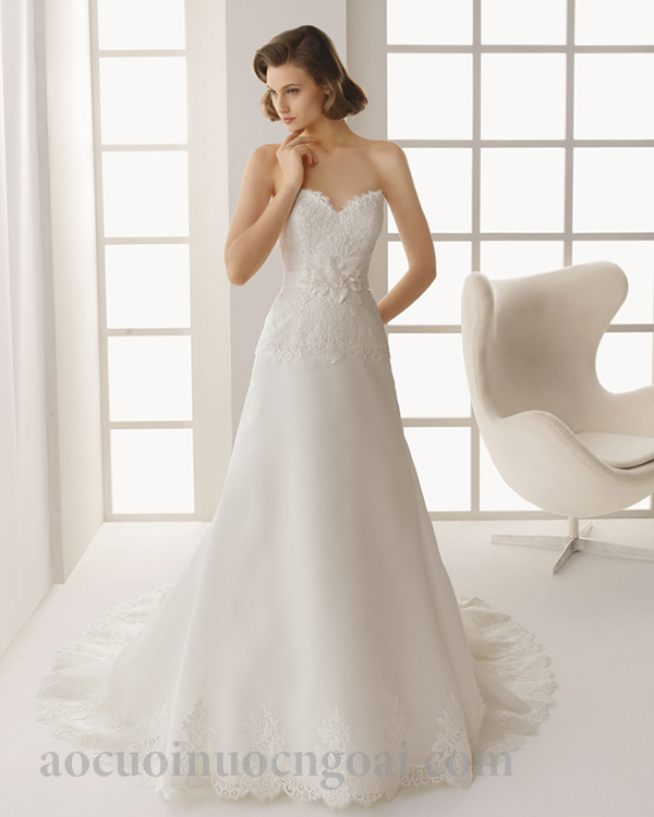 ao cuoi chu a cup nguc trai tim tung xoe nhe sang trong 