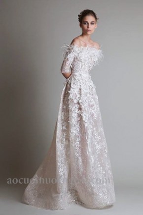 ao cuoi chu a doem nhan noi co ao