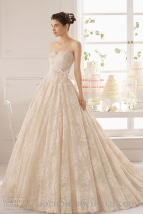 ao cuoi chu a cup nguc ren theu mau hong ngot ngao thich hop cho dang nguoi qua tao qua chuoi