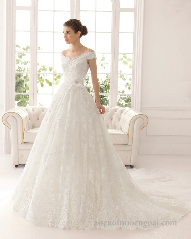 ao cuoi chu a tay lo cup nguc trai tim 