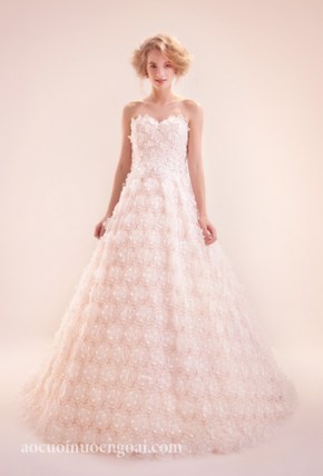 ao cuoi chu a ket ren hoa noi