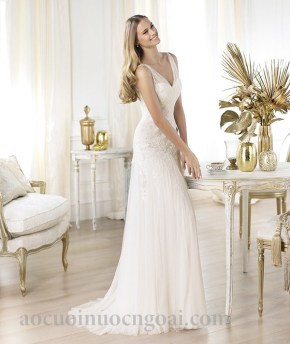 ao cuoi da hoi chào bàn co V tùng om xoe nhe don gian