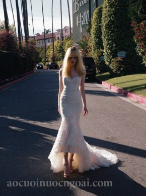 ao cuoi duoi ca ket hop ao da tiec vua goi cam vua long lay