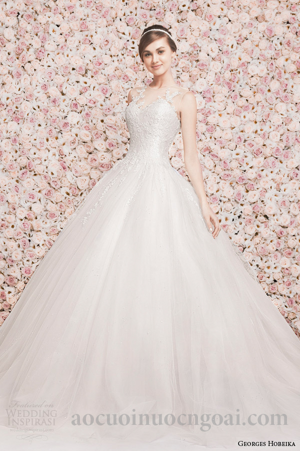 ao cuoi tung xoe cong chua co cao dap ren theu tinh te 