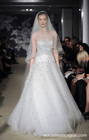 ao cuoi chu a cup nguc dinh hat lap lanh