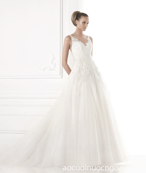 ao cuoi chu a co v tung xoe dap ren