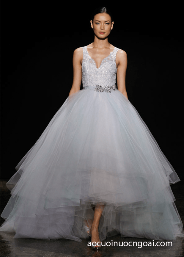 ao cuoi tung xoe chu a dep mau khoi co v thanh lich 