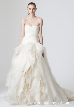 ao cuoi tung xoe cup nguc xep tang long lay verawang