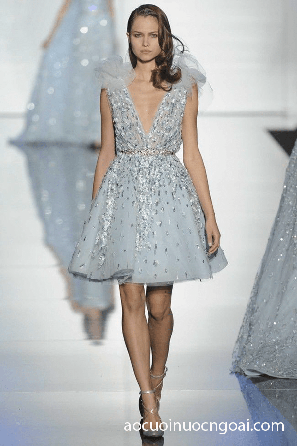 ao cuoi ngan co v dap ren mau xanh long lay 