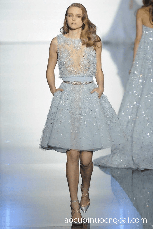 ao cuoi ngan mau xanh dap ren hoa long lay 