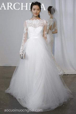 ao cuoi chu a tung xoe tay dai co thuyen duyen dang co dien sang trong