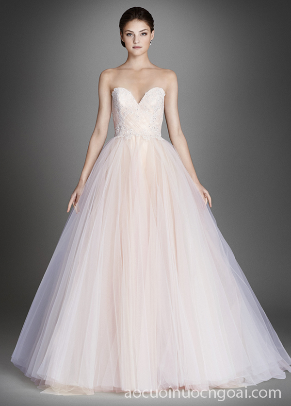 ao cuoi chu a mau hong cup nguc 