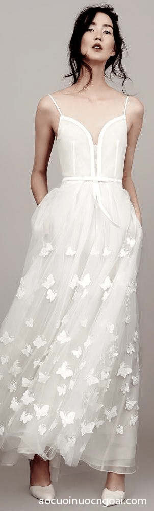 ao cuoi chu a cup nguc dinh ren buom xinh 