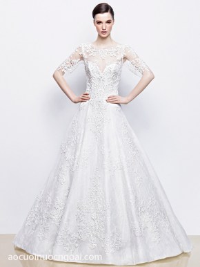 ao cuoi xoe chu a tay lo dinh ren tren luoi trong suot