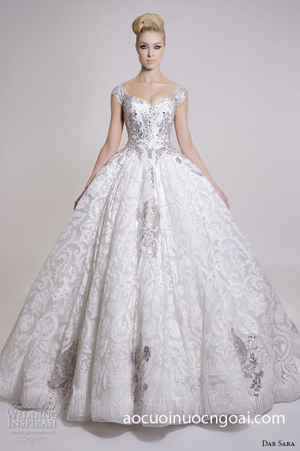 ao cuoi xoe cong chua cup nguc tim tay lo 