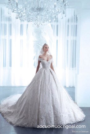 ao cuoi cong chua co thuyen tay lo long lay