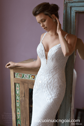 ao cuoi duoi ca da tiec goi cam sang trong