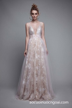 ao cuoi chu a co v đính ren nổi 3d màu hồng nhạt