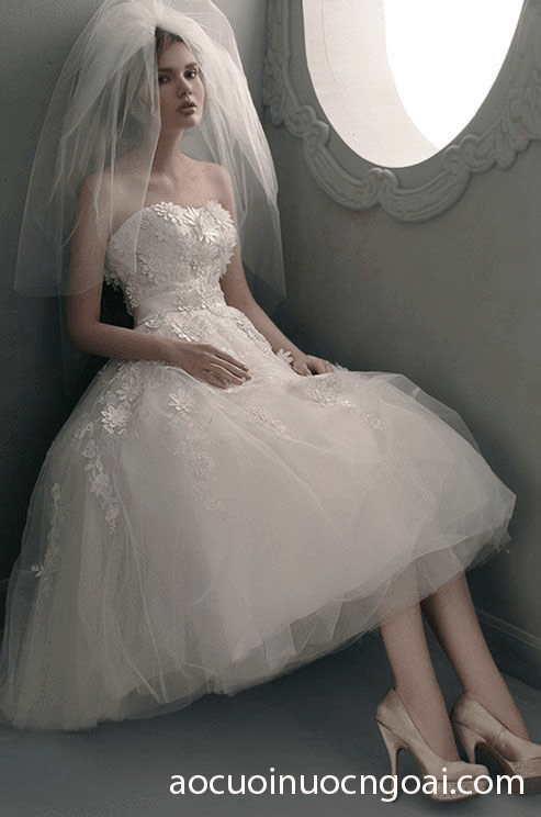 ao cuoi ngan dap ren sang trong an tuong