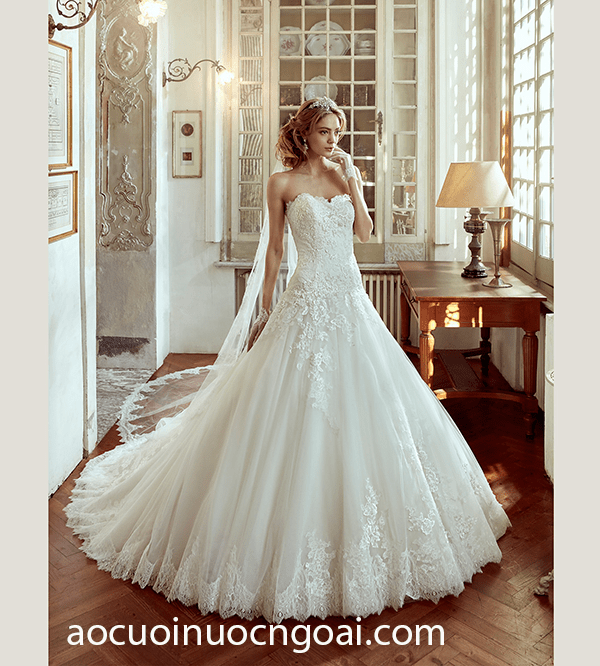 ao cuoi xoe cong chua cup tim tung dinh ren dep 