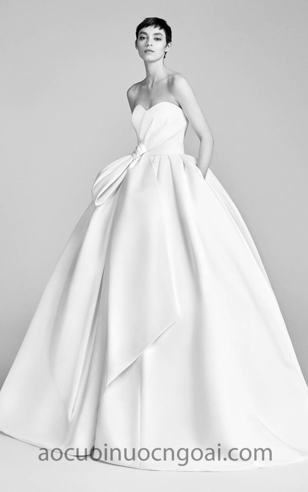 ao cuoi nuoc ngoai viktor-rolf-spring-18-bridal-08 may ao cuoi dep sai gon meera meera fashion concept