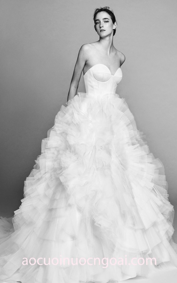 ao cuoi cup nguc cong chua Vikor Rolf ss18 LOOK 4 may ao cuoi dep sai gon meera meera fashion concept