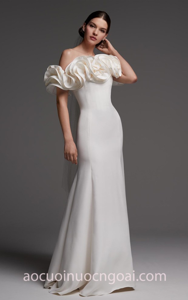 may váy cưới đẹp tp hcm váy cưới đuôi cá Watters Fall 2018 Augustus áo cưới sài gòn meera meera fashion concept