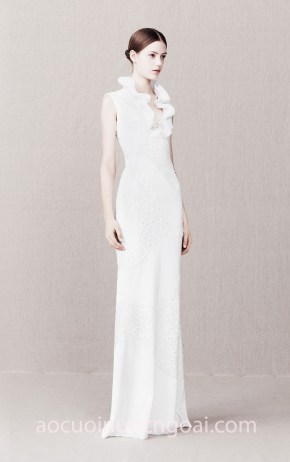 may áo cưới đẹp tp hcm sài gòn meera meera fashion concept váy cưới đuôi cá Alexander McQueen 2013 1