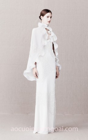 xưởng may áo cưới đẹp tp hcm sài gòn váy cưới meera meera fashion concept đầm cưới ấn tượng Alexander McQueen 2013 1_5