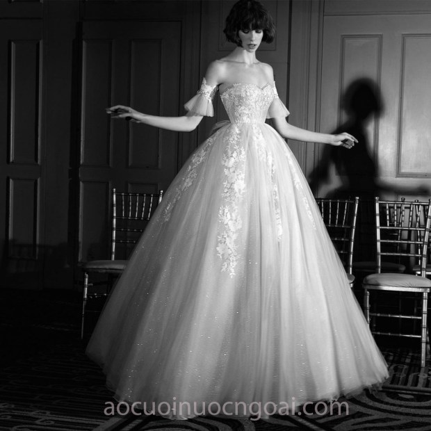 xưởng may áo cưới cao cấp meera meera fashion concept váy cưới công chúa đẹp kiêu sa Emanuel Brides Wedding Dresses 1