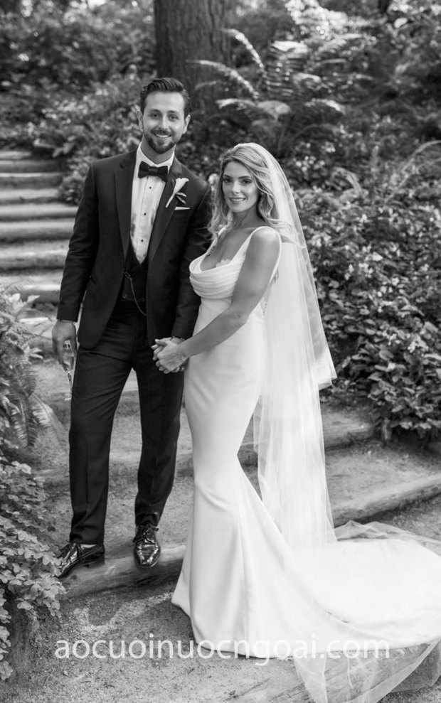 xuong ao cuoi cao cap meera meera fashion concept ashley-greene-and-paul-khoury-wedding03