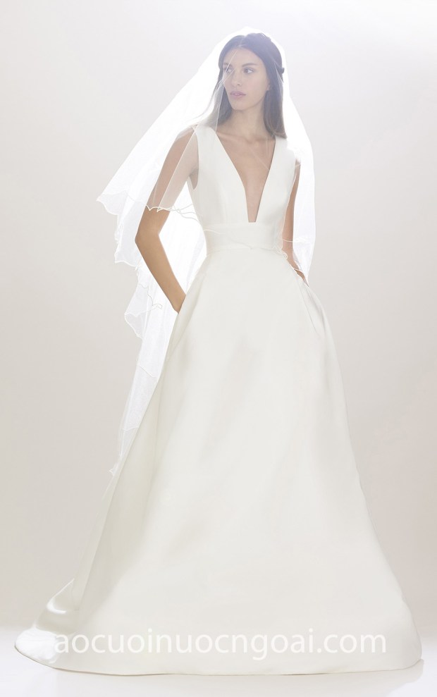 vay cuoi dep carolina-herrera-bridal-fall-2016-10 may ao cuoi meera meera fashion concept