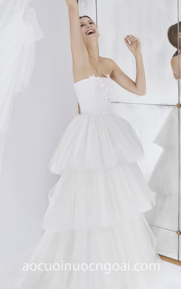 may ao cuoi dep sai gon tp hcm meera meera bridal vay cuoi xep tang cao cap carolina herrera bridal f18_look01