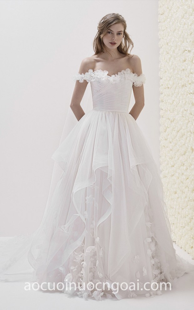 ao cuoi cong chua xep tang tre vai 