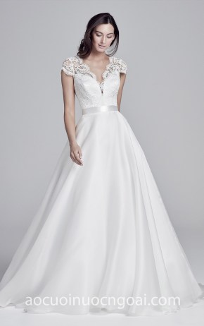 ao cuoi ren thanh lich may ao cuoi dep tp hcm meera meera fashion concept