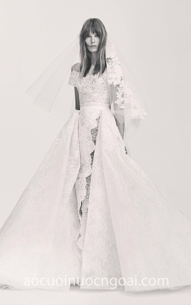 ao cuoi cong chua xoe an tuong may ao cuoi dep Sai Gon Meera Meera Bridal