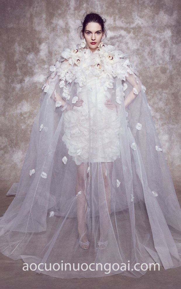 ao cuoi cong chua an tuong Marchesa Bridal SS20 08 may ao cuoi dep TP HCM Meera Meera Fashion Concept