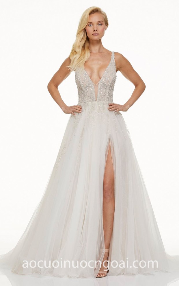 vay cuoi da tiec xe ta sexy may ao cuoi dep Sai Gon Meera Meera Fashion Concept