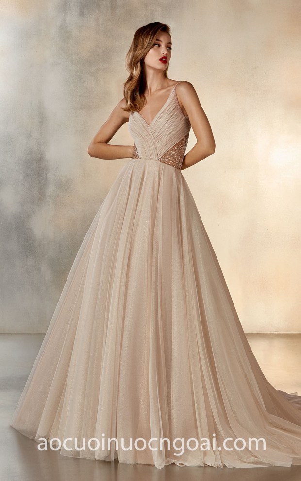 ao cuoi da tiec cong chua Pronovias Atelier 2020 Cruise METEOR 