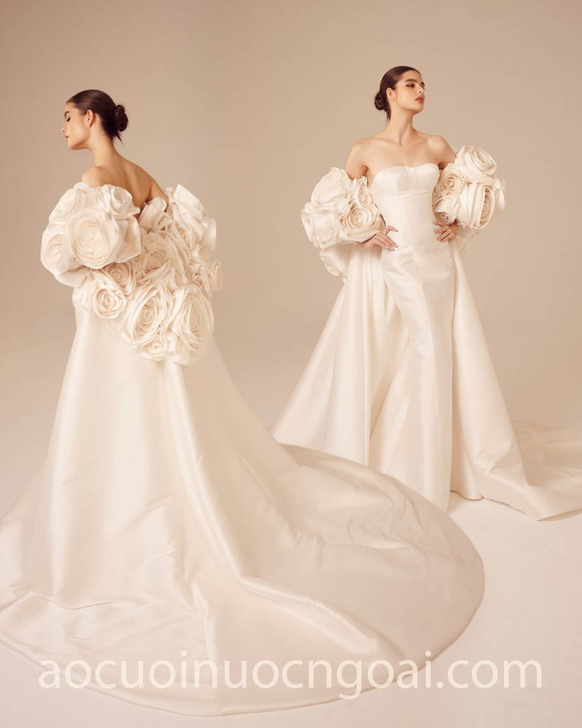 áo cưới phối áo choàng kết hoa hồng oversize